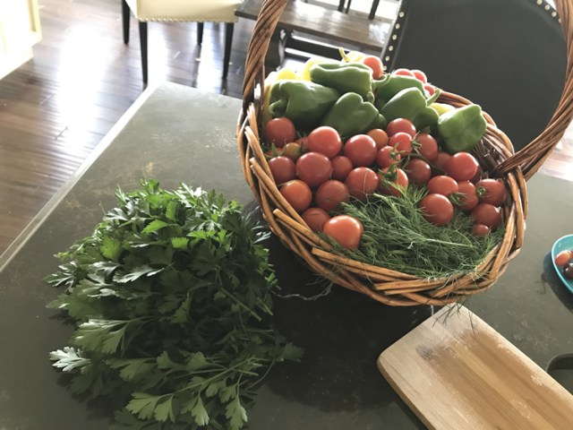 estiércol y verduras